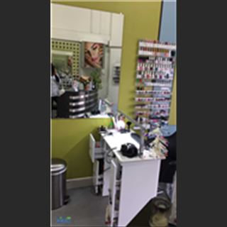 Sang shop nails &beauty mới mở, có giấy tờ DA, tiền shop rẻ ở Bankstow