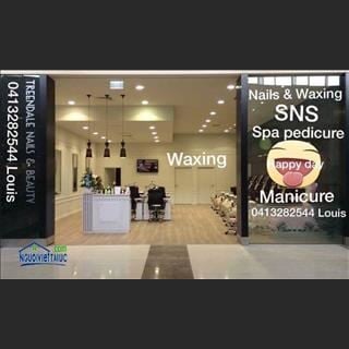 Cần sang Shop Nails gấp trong shopping centre cách city 1tiếng 45phút
