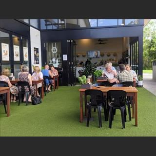 Tiệm cafe Bizzibee icome ổn định cần sang lại