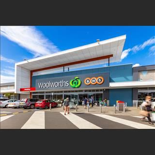 Sang shop nails trong Shopping Centre vùng Bomaderry