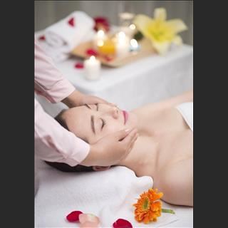 Cần sang tiệm massage đông đúc, giá thuê rẻ, income cao