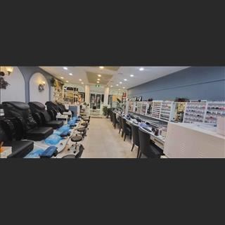 Sang shop nail vùng Rosemeadow tất cả dụng cụ đều rất mới và tốt