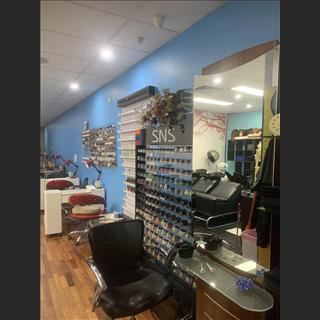 Sang shop hair beauty nails đầy đủ dụng cụ sẵn sàng vô làm liền