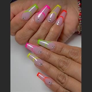 Sang shop nail độc quyền cách Springvale 50p lái xe