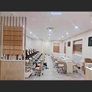 Sang shop nail mới xây xong tại Queensland