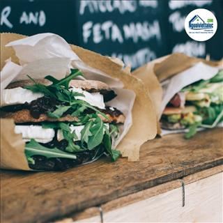 Shop thức ăn take away trong khu thương mại Burpengary cần sang