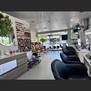 Shop nail good location và cheap rent cần sang gần Chadstone