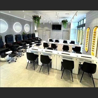 Cần sang shop nails sắp khai trương vùng Glenmore Park
