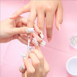 Cần sang tiệm nail local, cách Inala 35 phút lượng khách ổn định