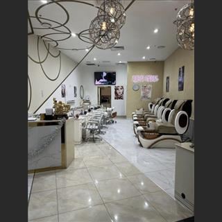 Shop nails vùng Dandenong South cần sang