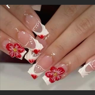 Sang shop nails trong shopping center cách Adelaide city 10 phút.