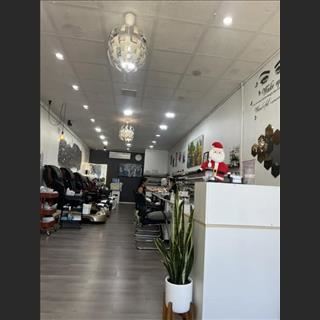Bán shop nails và massage có income ổn định ở Preston