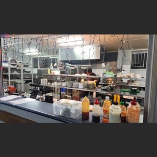 Tìm đầu bếp làm đối tác kinh doanh cho shop tại East Brisbane