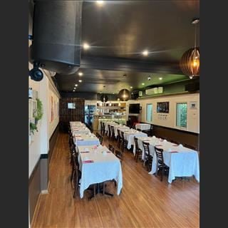 Nhà hàng Việt ở 1901 Malvern Rd, Malvern East, Vic cần sang